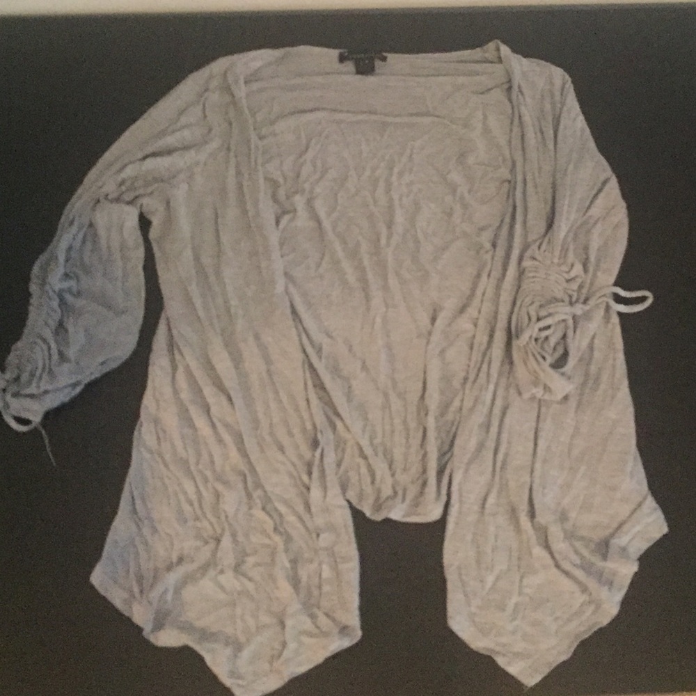 Asymmetrical Grey jersey cardigan w ruched sleeves