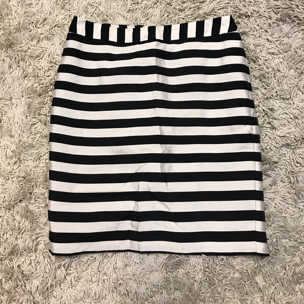 Worthington Striped Skirt 👗