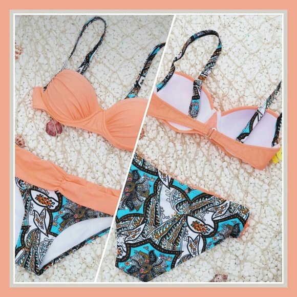 Sexiest bikini  - Picture 2 of 2