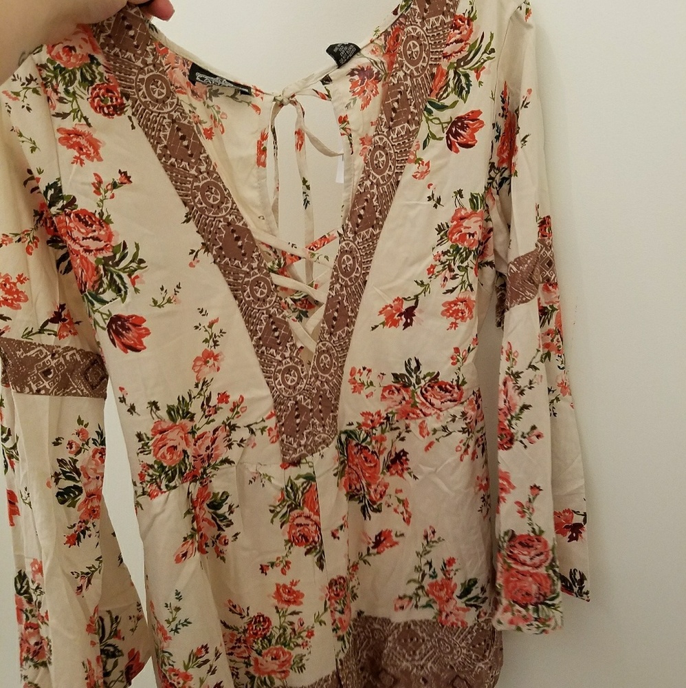 ISO THIS EXACT ROMPER FROM CHARLOTTE RUSSE SIZE L