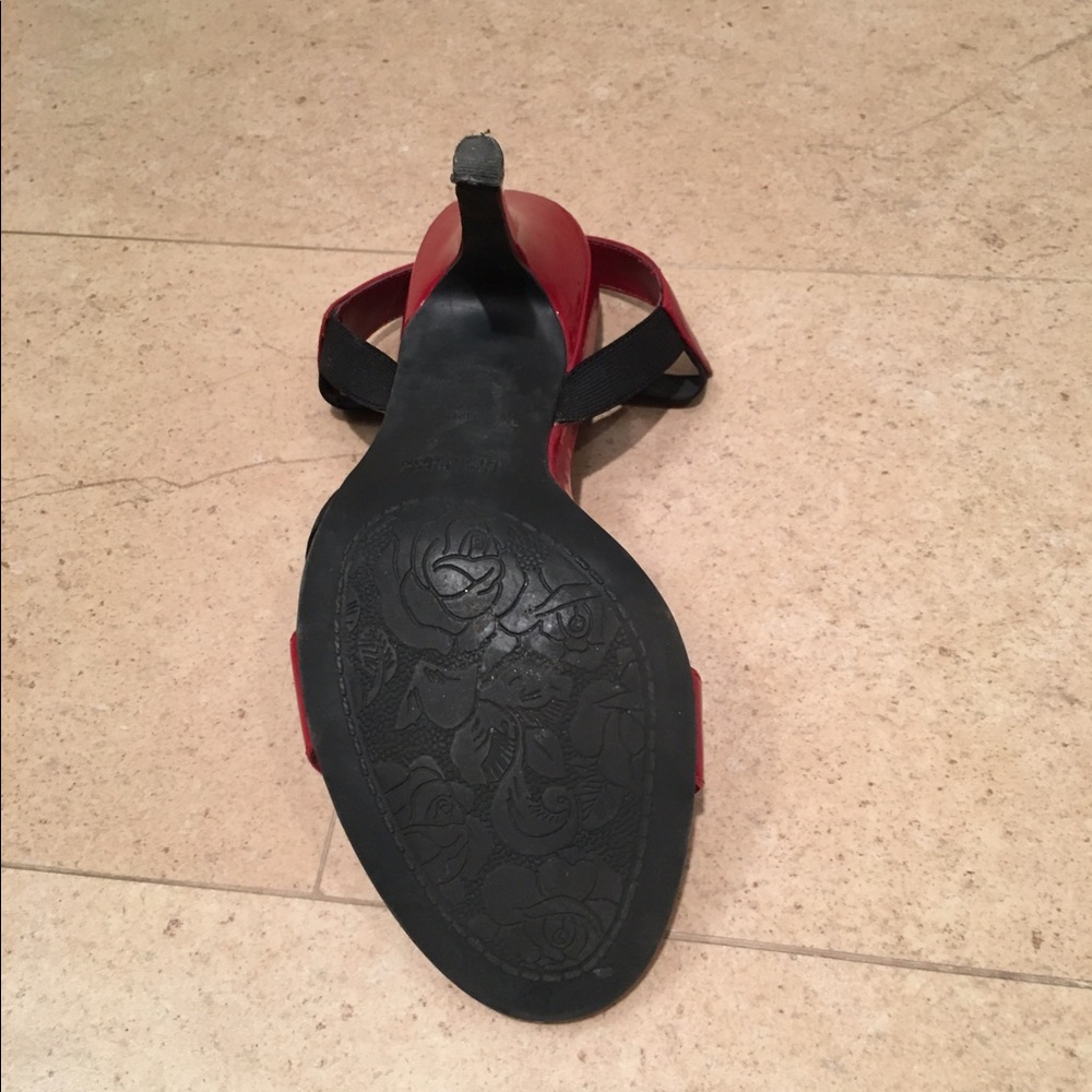 Kenneth Cole Reaction Sandals - Picture 3 of 4