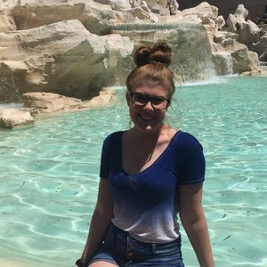 Meet your Posher, Kayla