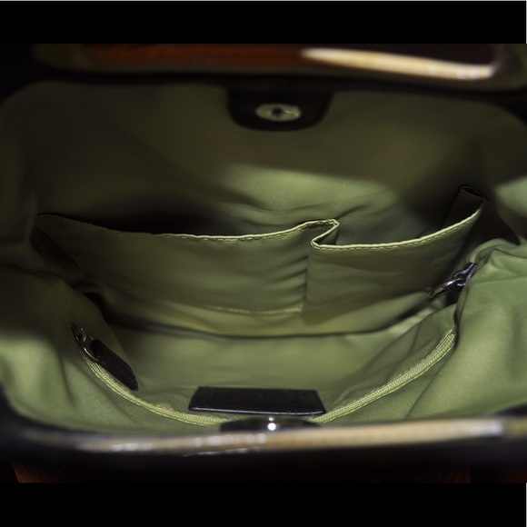 Medium sized COACH purse - Picture 7 of 8