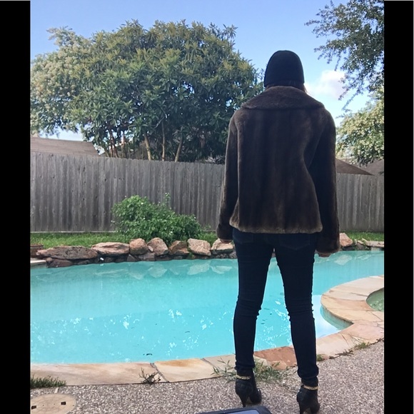 Beautiful Beaver Coat - Picture 2 of 3