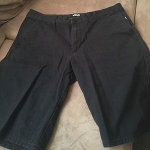 Black vans shorts size 34 slightly worn🖤💀