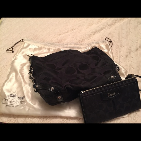 EUC coach shoulder purse - Picture 1 of 4