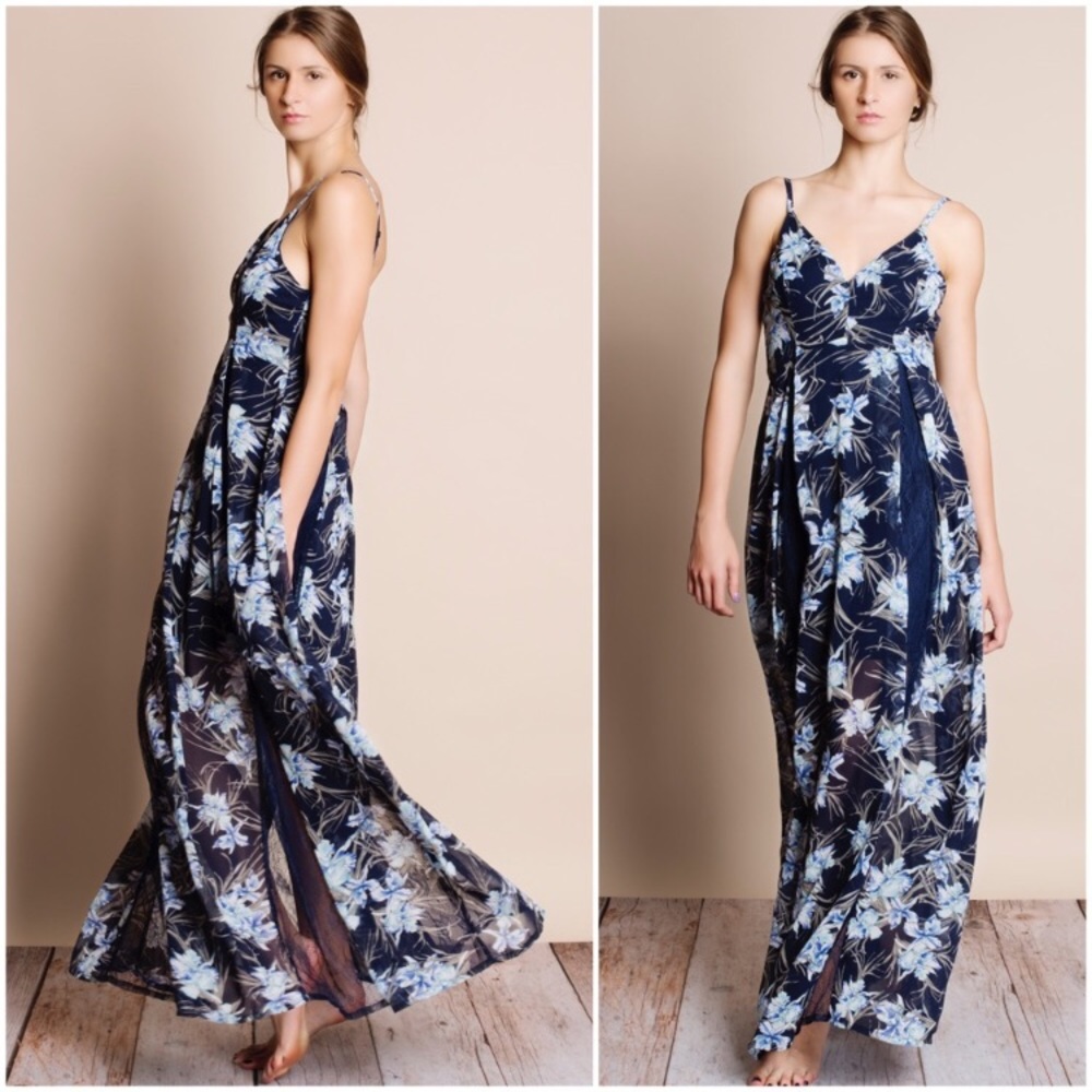 ❗️LAST ONE❗️🆑🎉HP🎉 Floral maxi dress - Picture 4 of 5