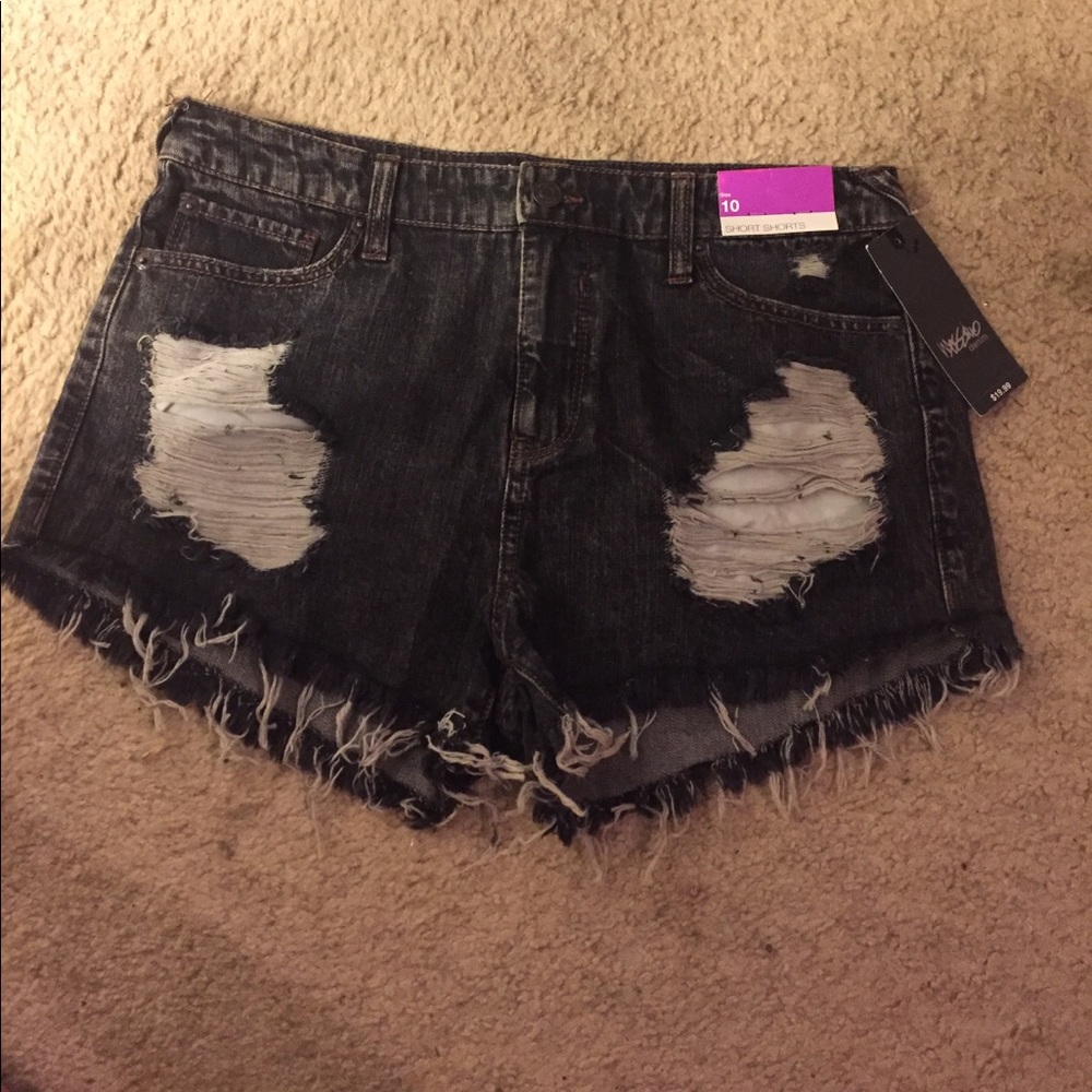NWT Size 10 blackish gray denim shorts,