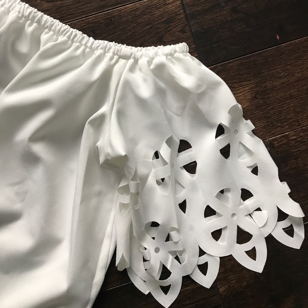 LAST 1 - LARGE white off the shoulder dress - Picture 7 of 8