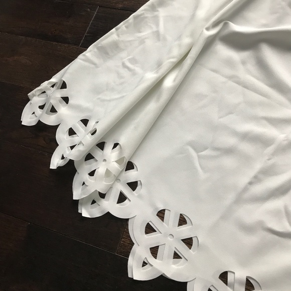 LAST 1 - LARGE white off the shoulder dress - Picture 6 of 8