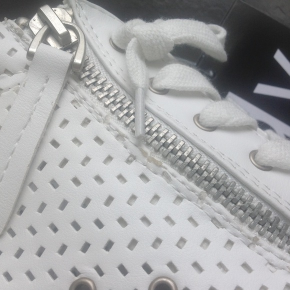 Dolce Vita "Ruth" White slip on zipper detail shoe - Picture 7 of 8