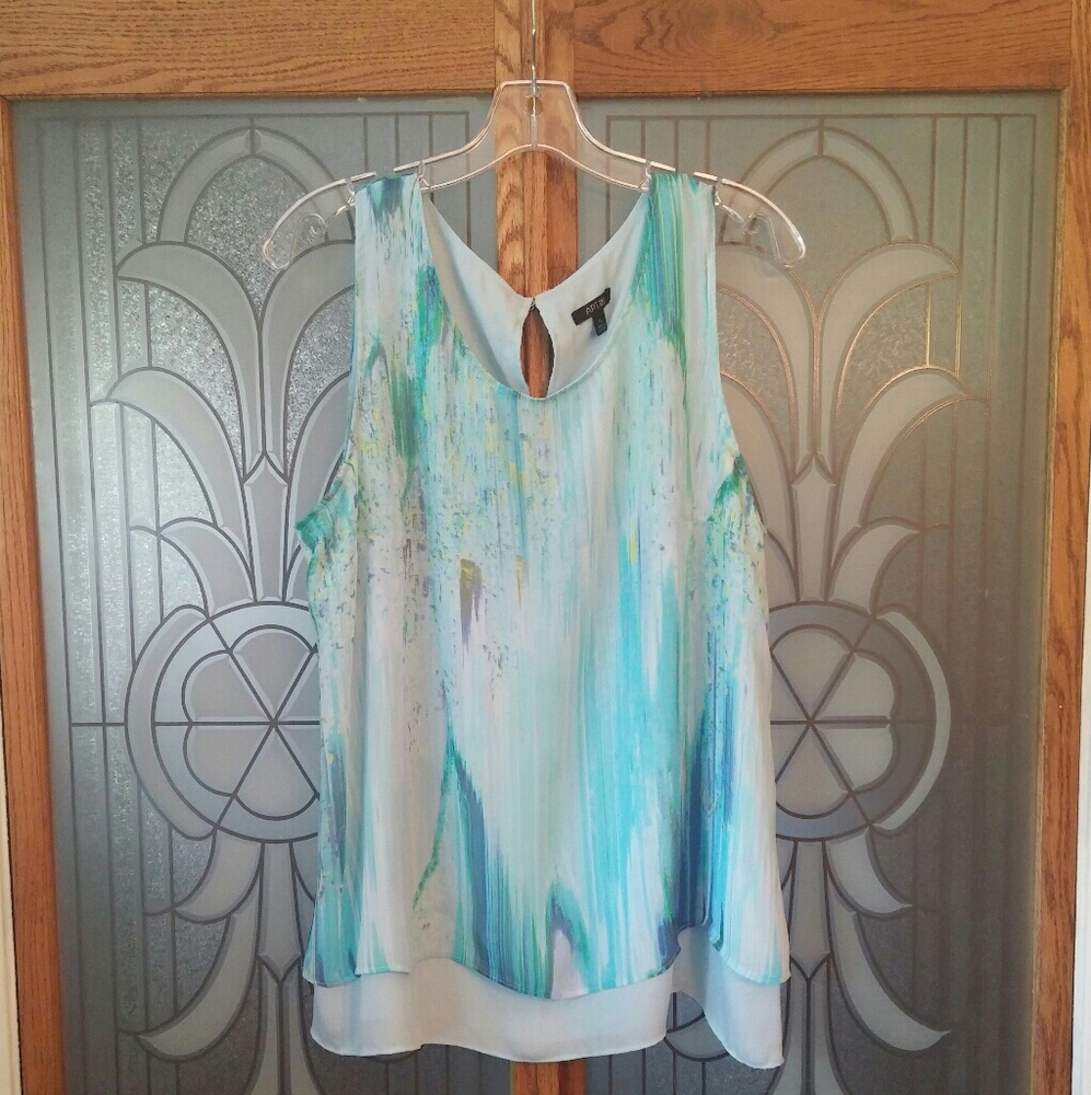 Flowy Tank
