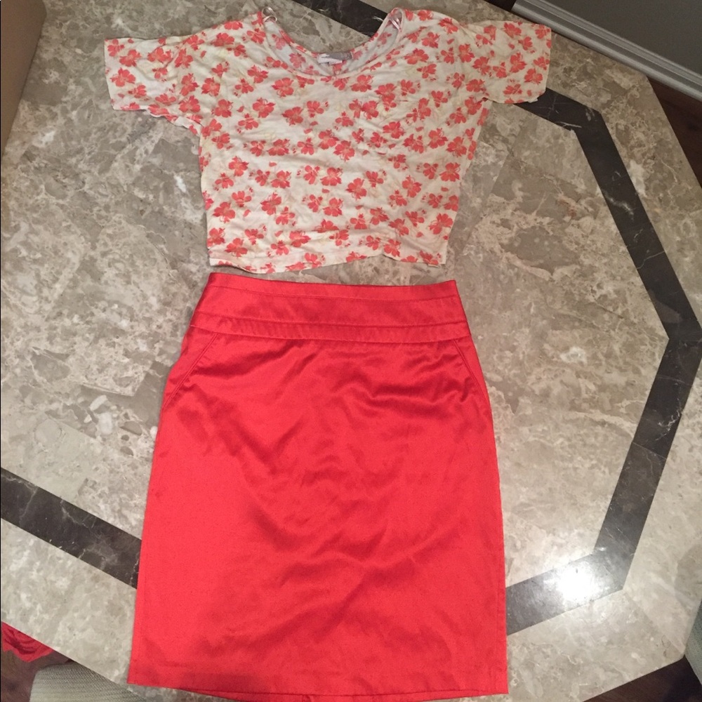 🎉5 for 15!! 🎉 Coral Skirt and Floral Top