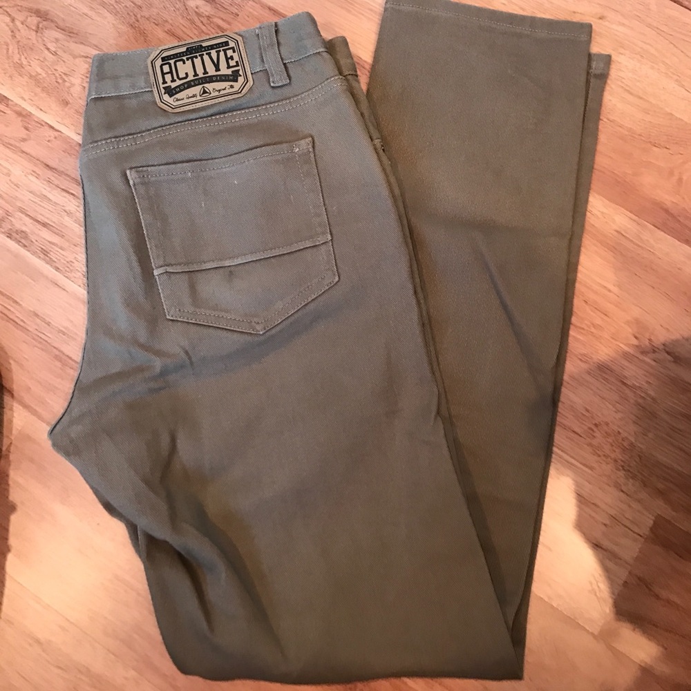 Active Rideshop Revolt skinny jeans. Tan/khaki