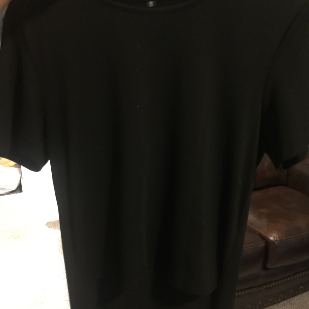 Black crop high low top