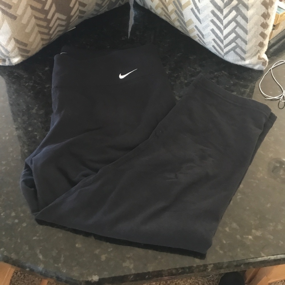 Athletic pants