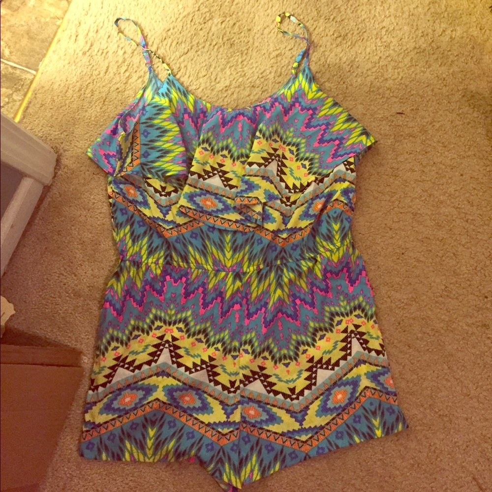 Size large tribal print romper