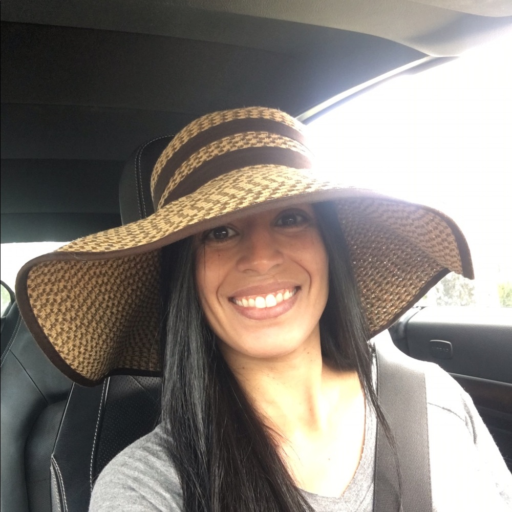 Meet your Posher, Liz