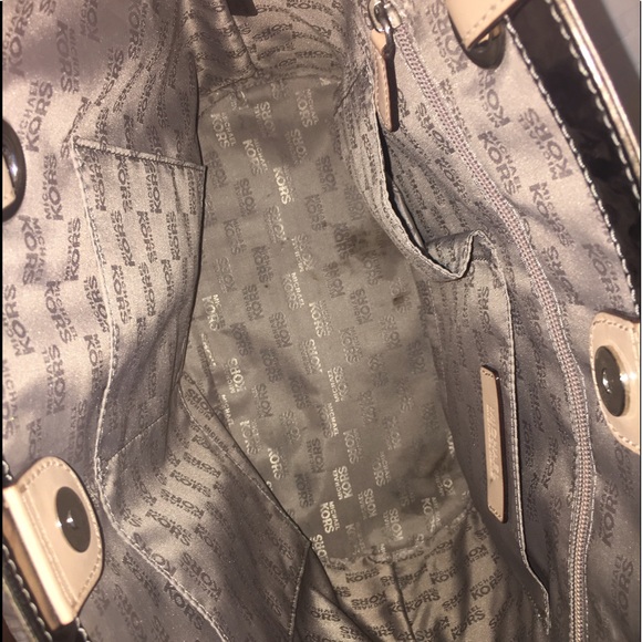 Purse - Picture 3 of 3