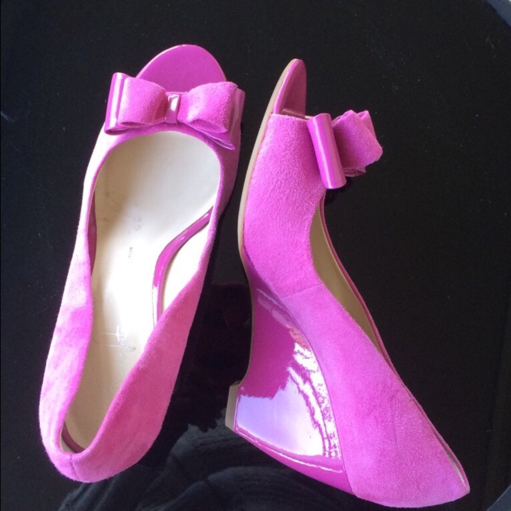 Franco Sarto pink suede wedges