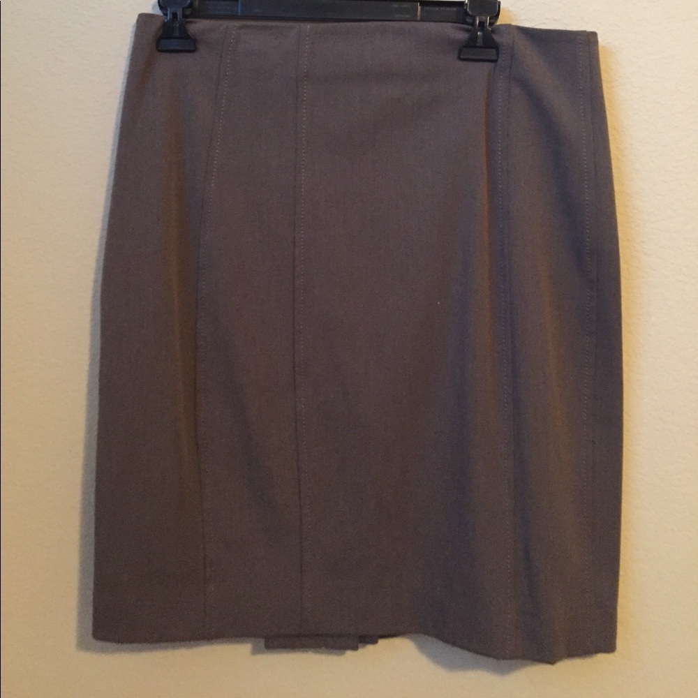 Grey skirt