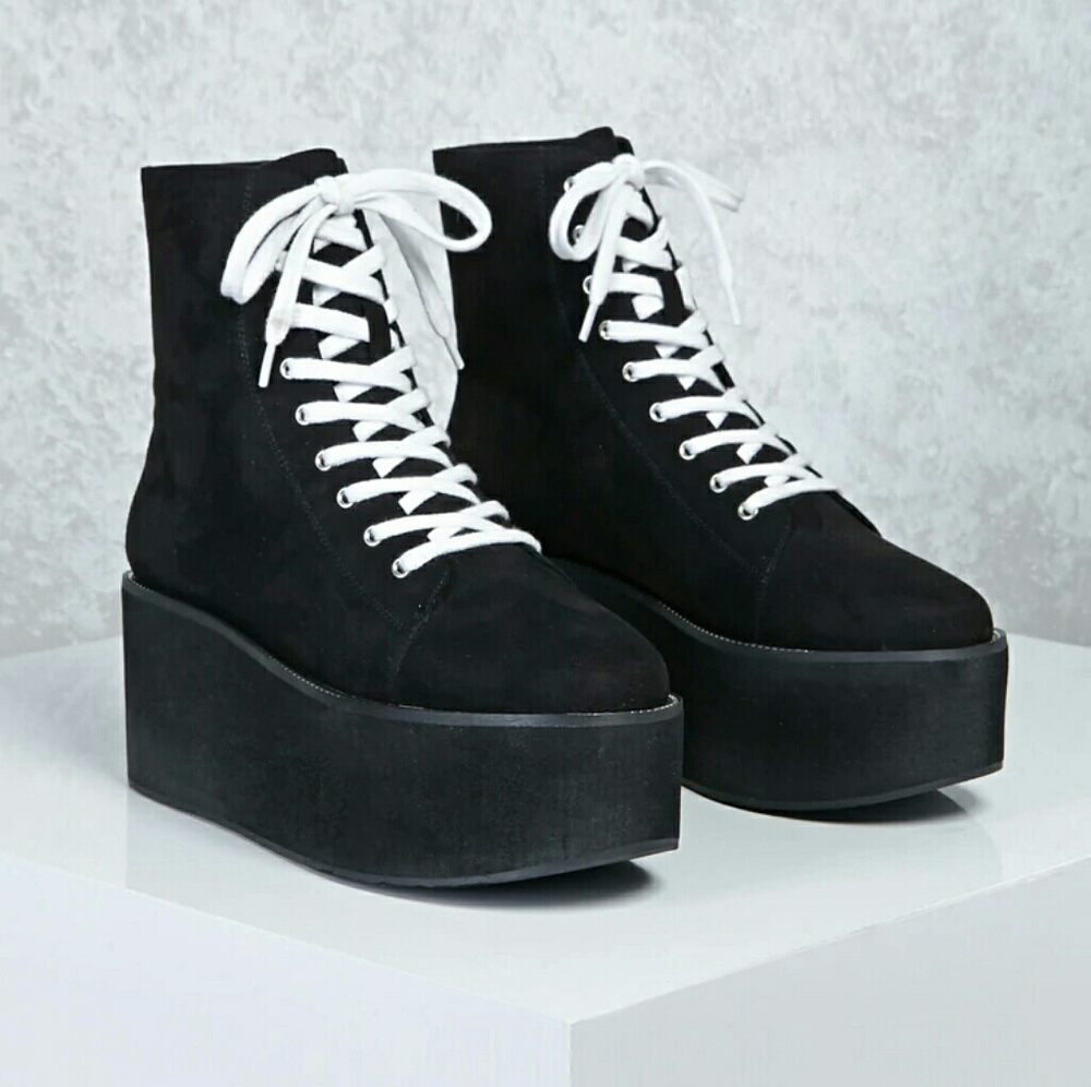 ISO Forever 21 flatform sneakers!!