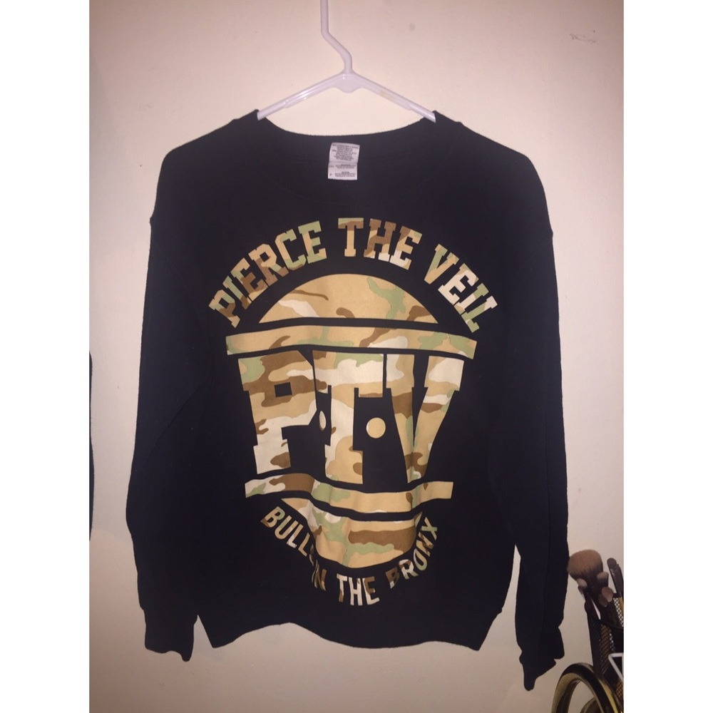 PTV crew neck