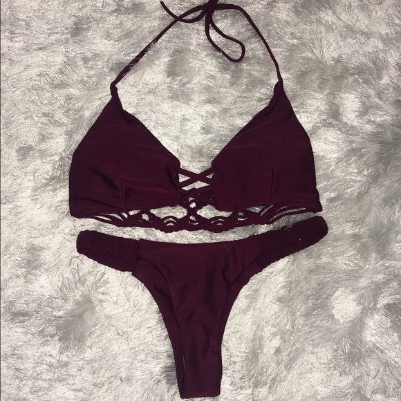 BRAZILIAN STYLE // DEEP PURPLE BIKINI - Picture 1 of 3