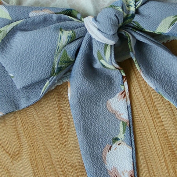 FESTIVAL-2 pc lace and blue floral romper - Picture 3 of 6