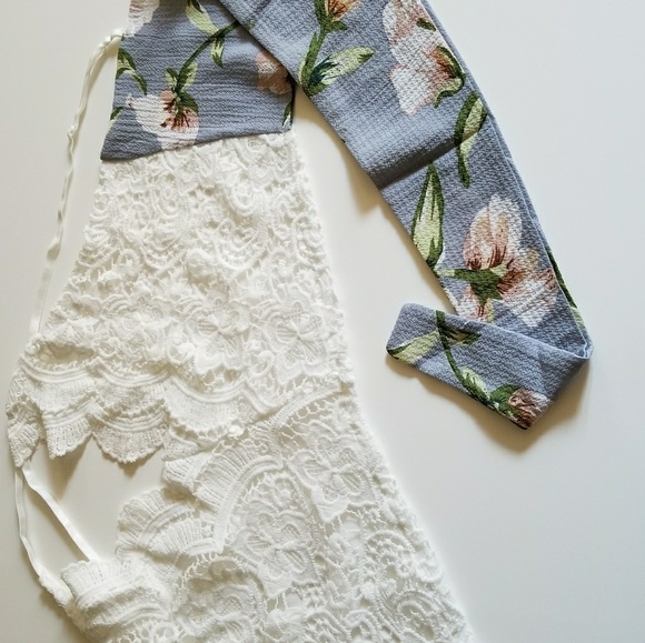 FESTIVAL-2 pc lace and blue floral romper - Picture 6 of 6