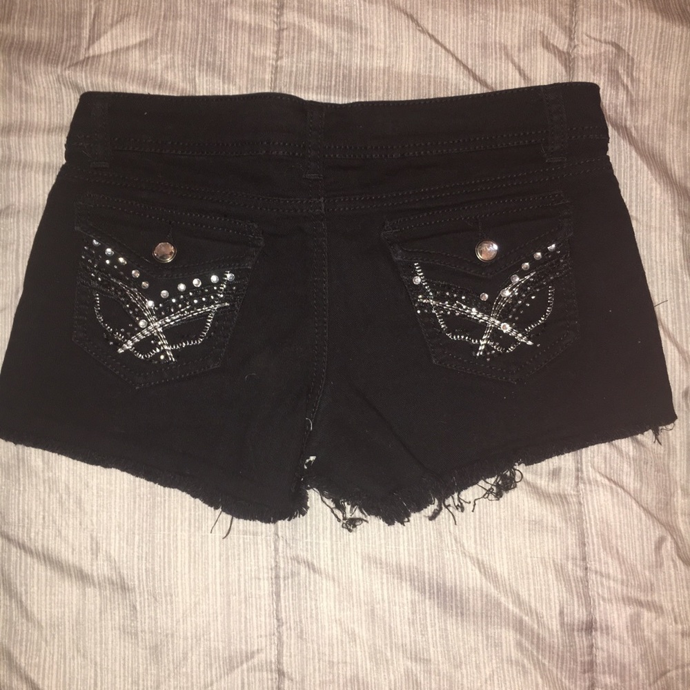 Rue 21 black shorts size 3/4