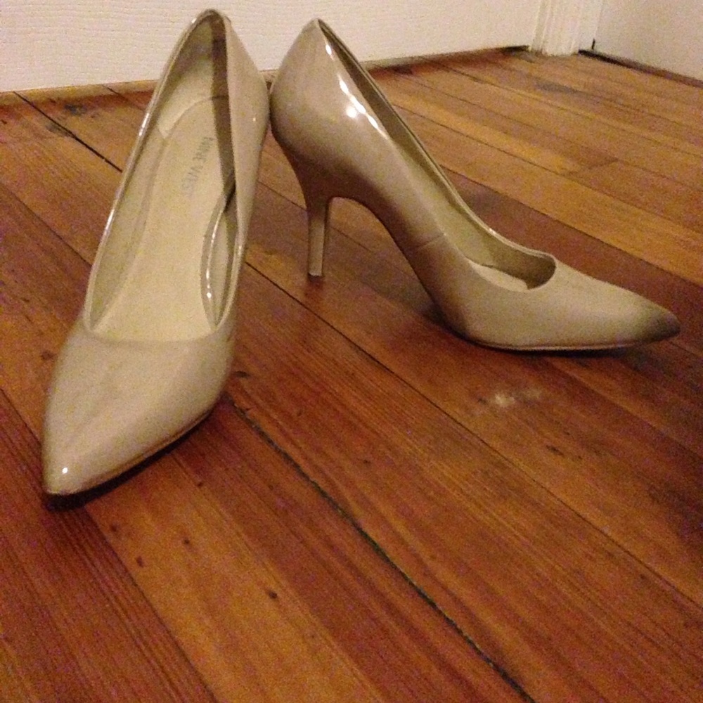 Nude Nine West Formal work heels sz8