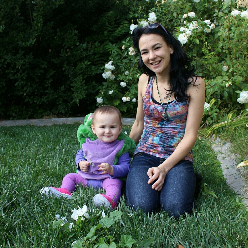 Meet your Posher, Cassandra