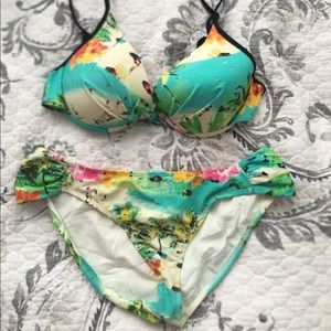 Tropical bikini set