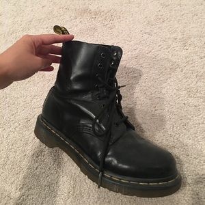 Dr. marten boots