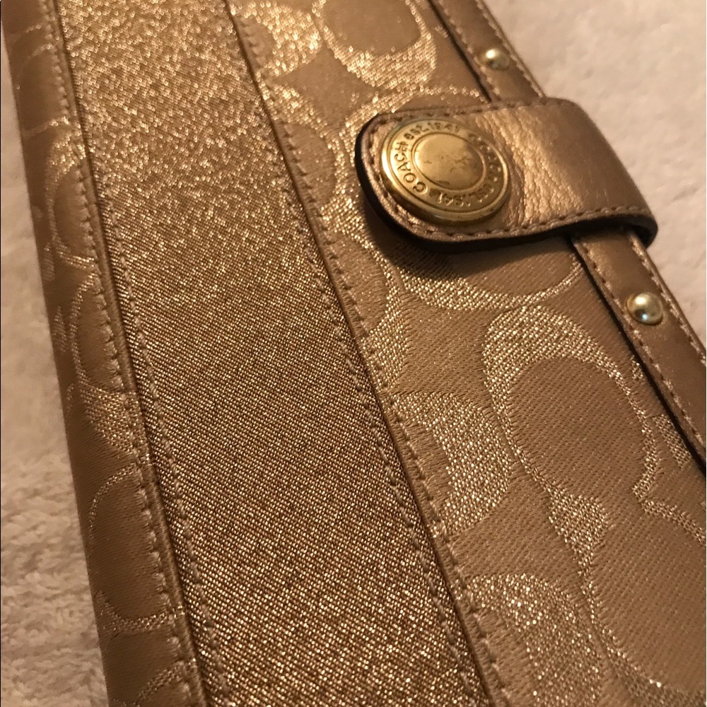 Authentic Coach wallet