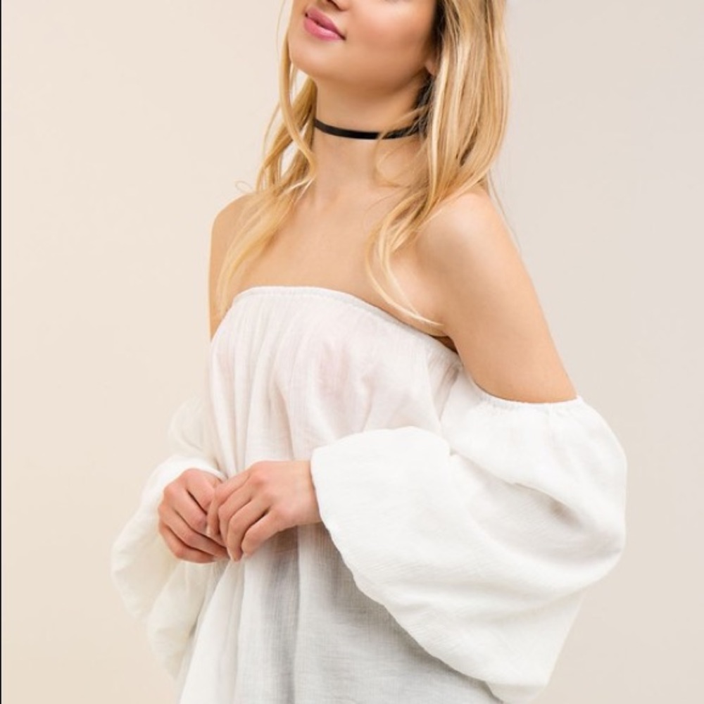 🌼Daisy Off Shoulder Top: WHT