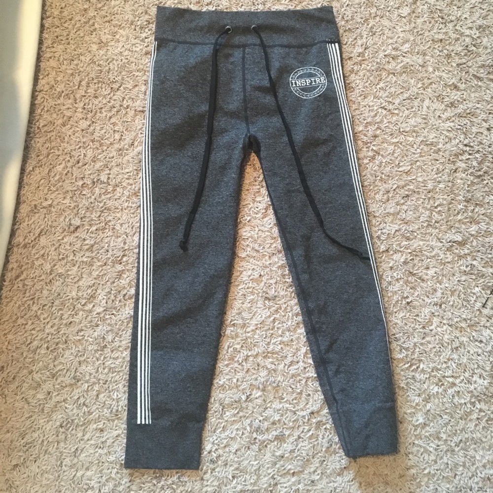 Gray "inspire" leggings