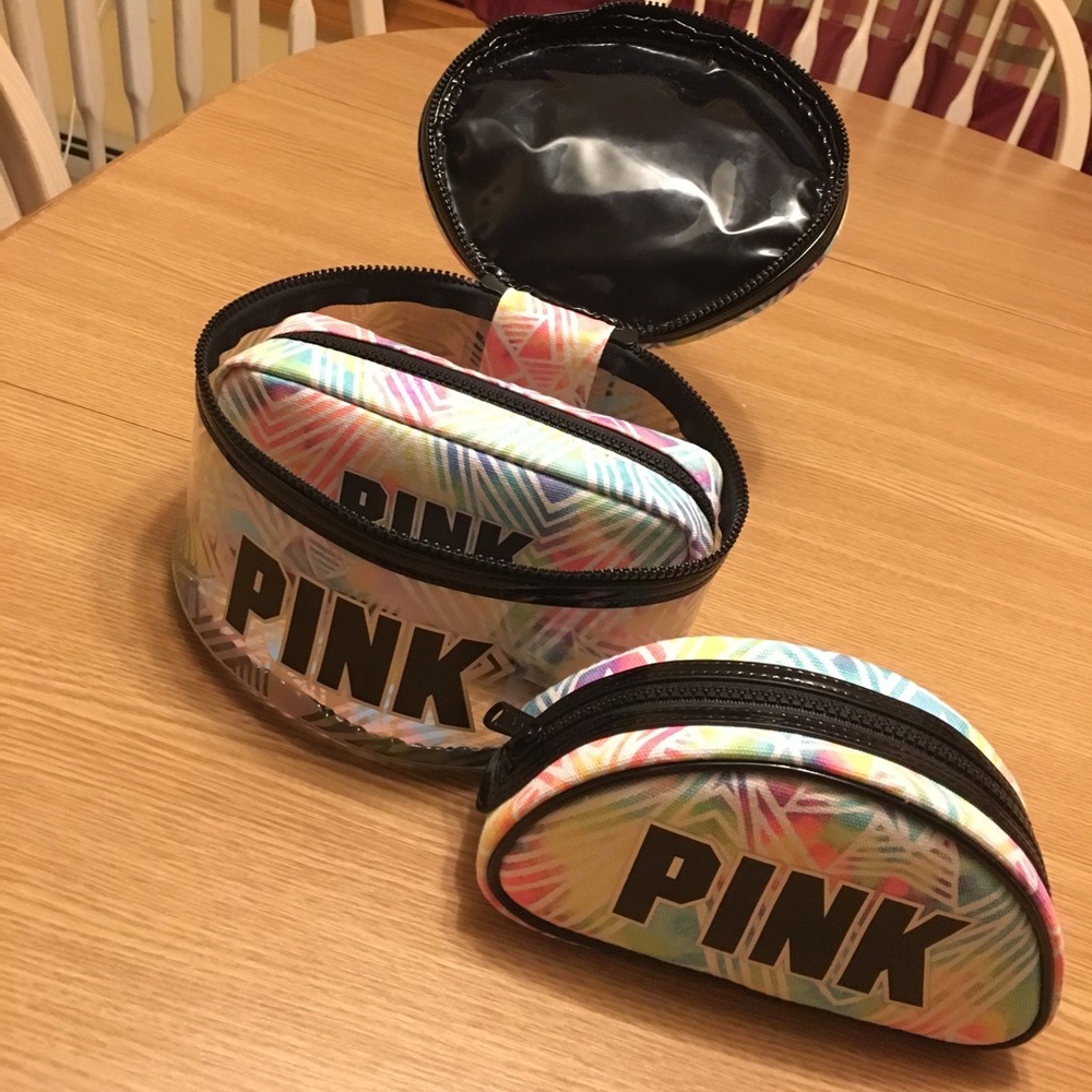 3 PIECE NEVER USED VS MAKEUP/TRAVEL BAG KIT