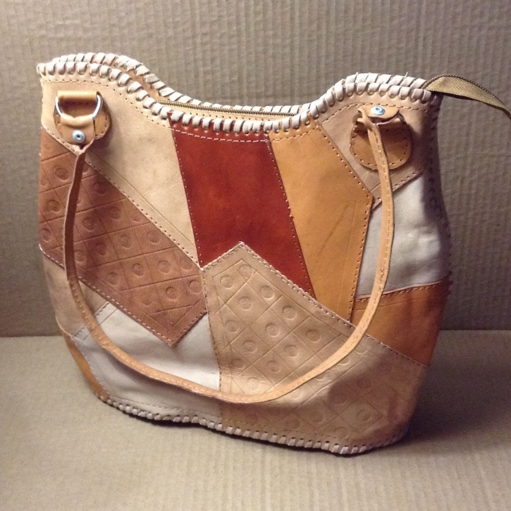 HANDBAG - Picture 2 of 3