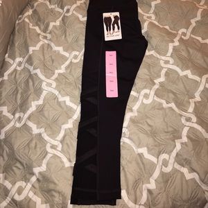 Capri yoga pants!