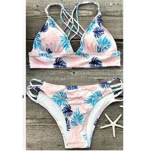 Cupshe "Out of Mine Leaves" Bikini Set