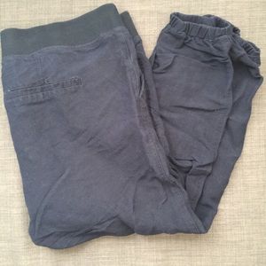 😍SALE! 😍Cute Maternity linen joggers!