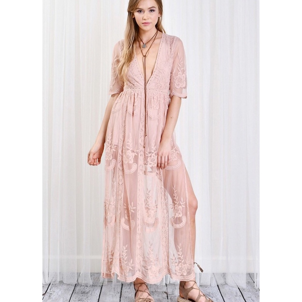 Coachella Blush Lace Maxi Dress - Picture 4 of 6