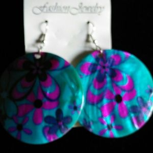 Shell earrings