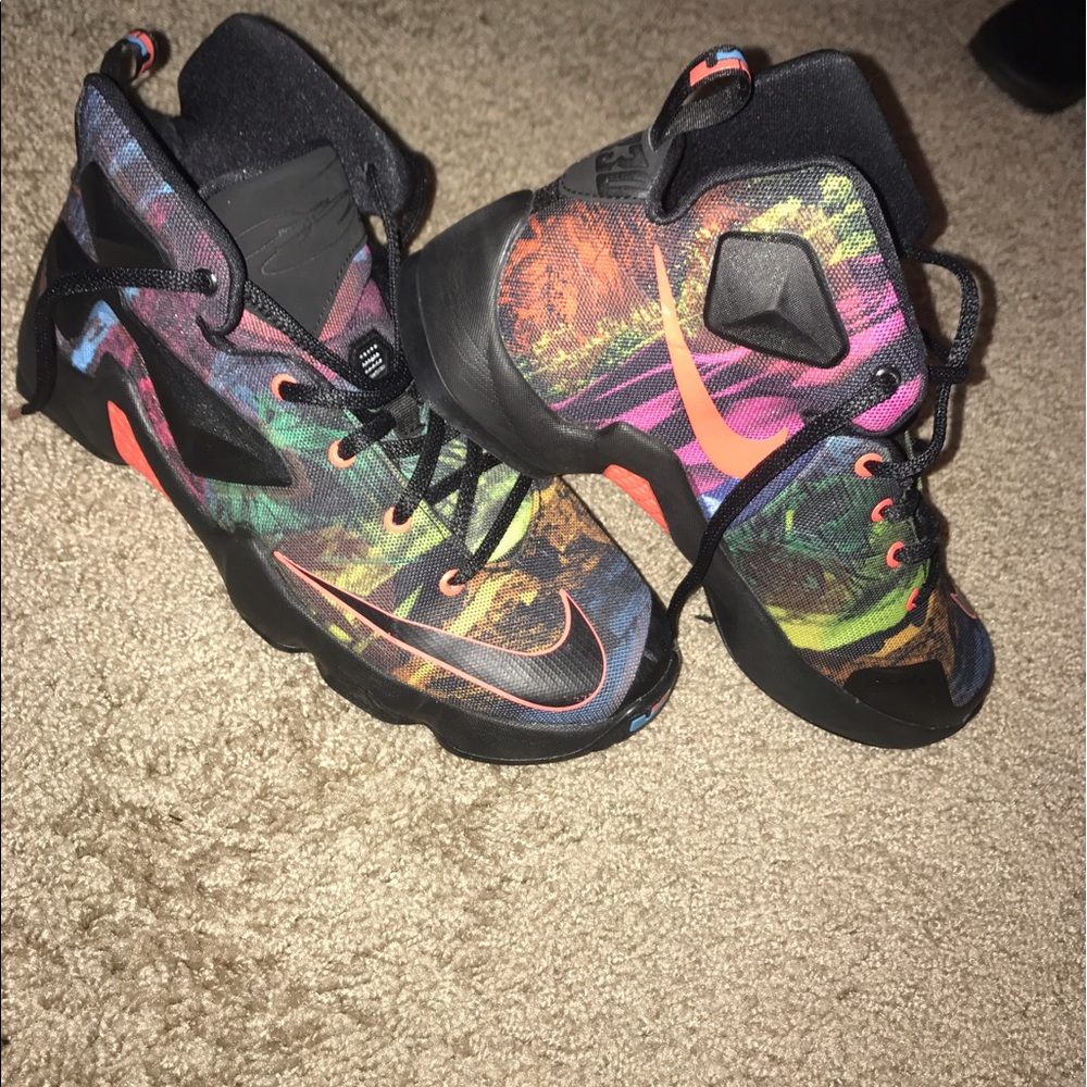 Nike lebron xiii