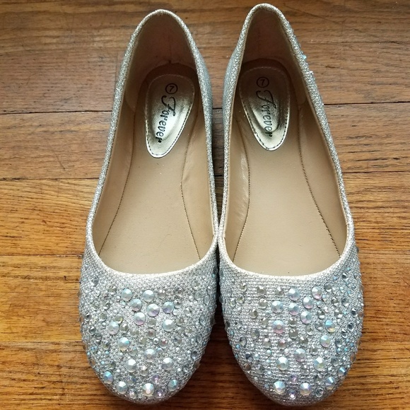 silver flat shoes size 7