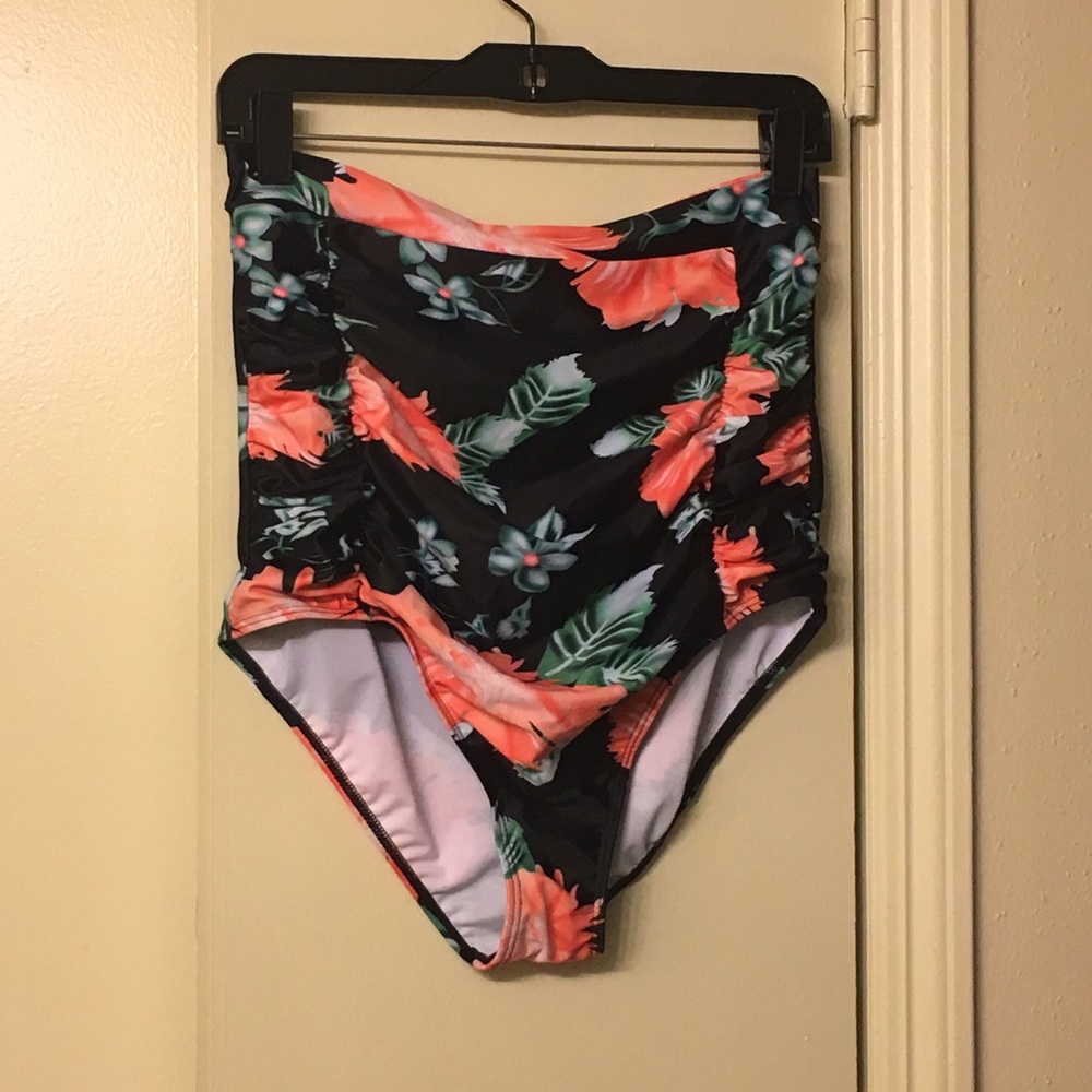 Super high-waisted tropical swim bottoms