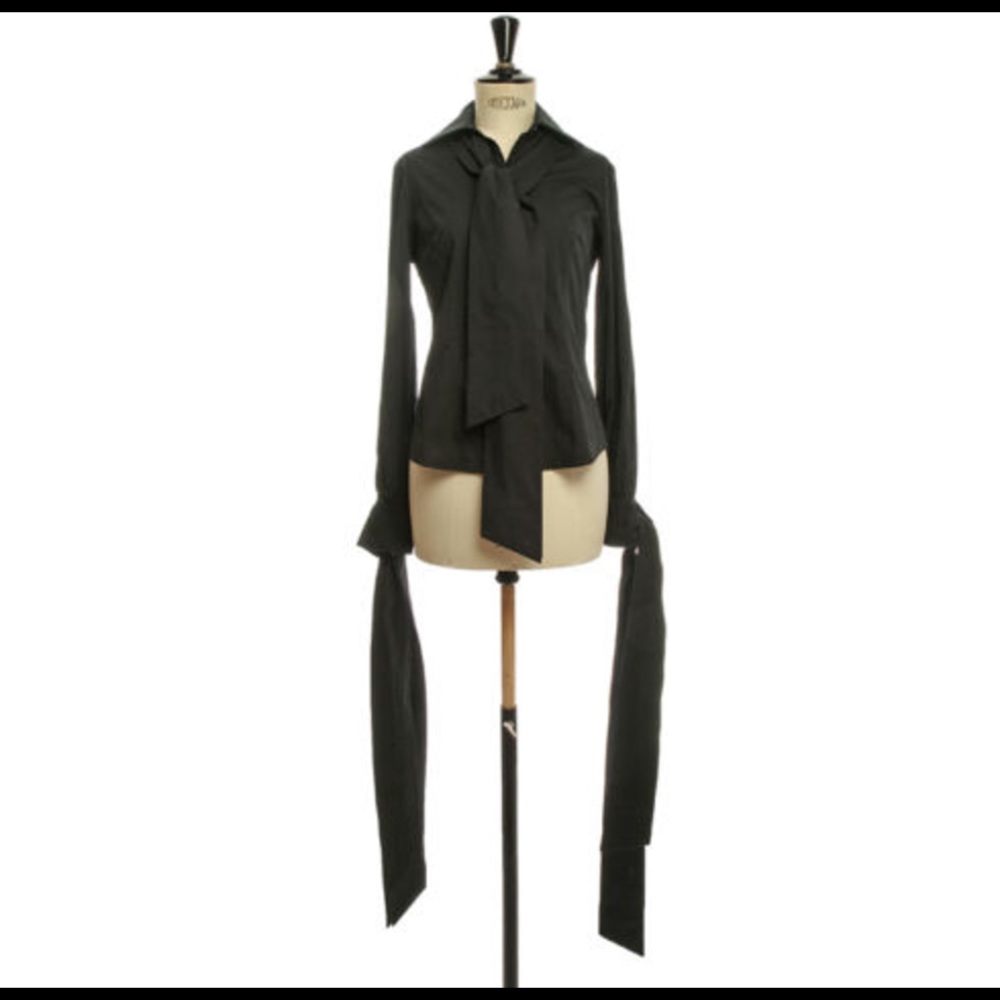 Alexander McQueen Black tie neck/sleeve top size 6