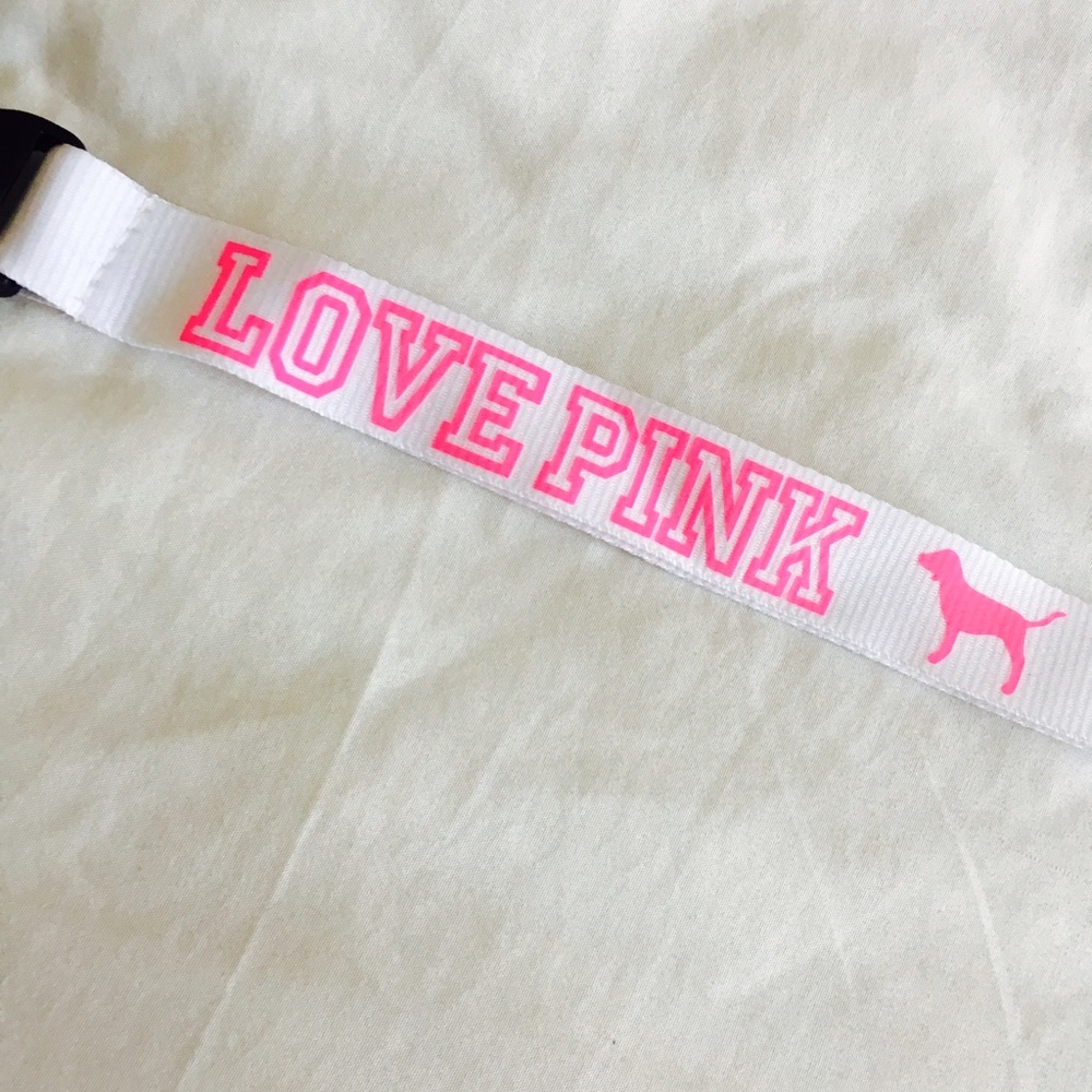 ❣️SALE❣️LOVE PINK Lanyard - Picture 3 of 3